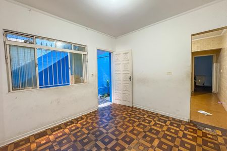 Casa à venda com 367m², 2 quartos e 2 vagasSala