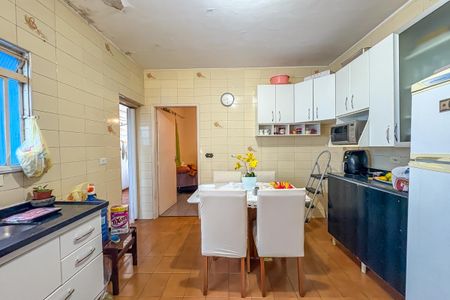 Casa à venda com 367m², 2 quartos e 2 vagasCozinha da Casa 2