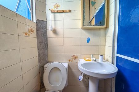 Casa à venda com 367m², 2 quartos e 2 vagasBanheiro da Casa 2