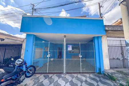 Casa à venda com 367m², 2 quartos e 2 vagasFachada