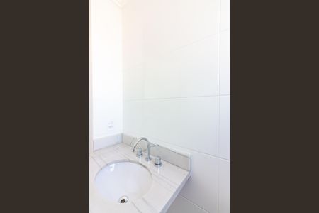 Apartamento à venda com 82m², 2 quartos e 2 vagasBanheiro da Suíte