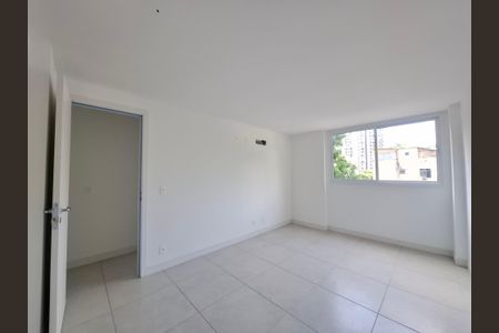 Apartamento à venda com 107m², 3 quartos e 2 vagasSuíte