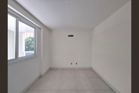 Apartamento à venda com 107m², 3 quartos e 2 vagasQuarto 2