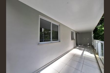 Apartamento à venda com 107m², 3 quartos e 2 vagasVaranda
