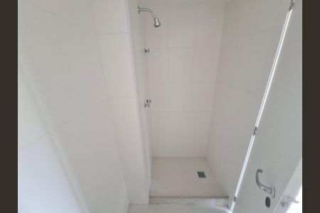 Apartamento à venda com 107m², 3 quartos e 2 vagasBanheiro da suíte