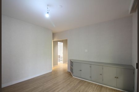 Apartamento à venda com 245m², 3 quartos e 4 vagasSuíte 