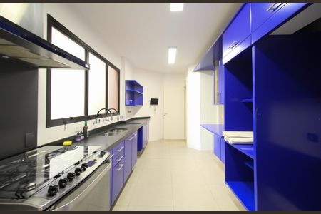 Apartamento à venda com 245m², 3 quartos e 4 vagasCozinha