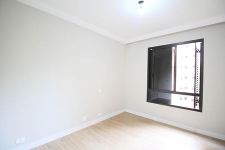 Apartamento à venda com 245m², 3 quartos e 4 vagasQuarto 3