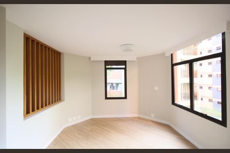 Apartamento à venda com 245m², 3 quartos e 4 vagasSala