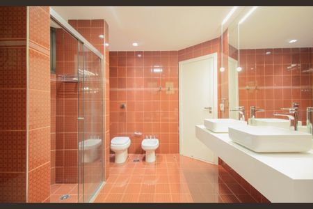 Apartamento à venda com 245m², 3 quartos e 4 vagasBanheiro da Suíte