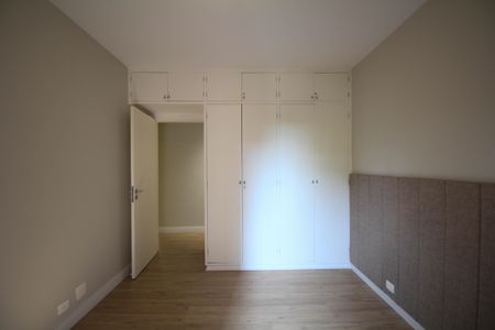 Apartamento à venda com 245m², 3 quartos e 4 vagasQuarto 2