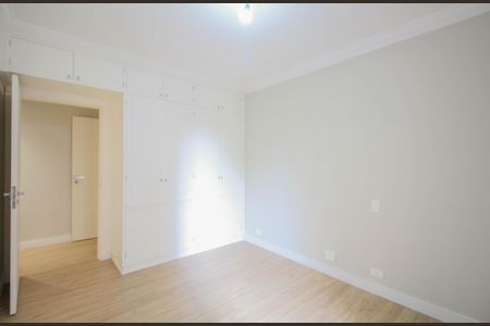 Apartamento à venda com 245m², 3 quartos e 4 vagasQuarto 3