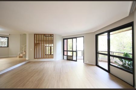 Apartamento à venda com 245m², 3 quartos e 4 vagasSala