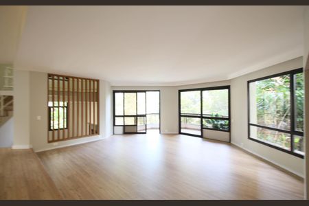 Apartamento à venda com 245m², 3 quartos e 4 vagasSala