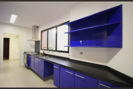 Apartamento à venda com 245m², 3 quartos e 4 vagasCozinha