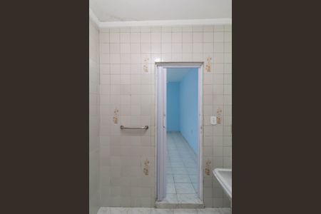 Casa para alugar com 40m², 1 quarto e 1 vaga Casa para alugar com 40m², 1 quarto e 1 vagaBanheiro