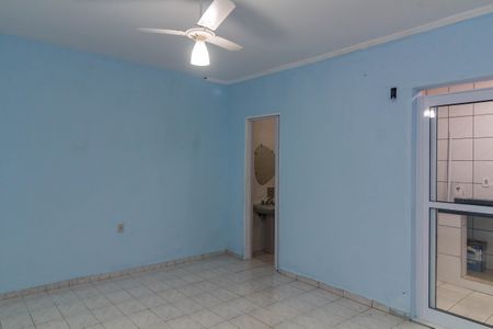 Casa para alugar com 40m², 1 quarto e 1 vaga Casa para alugar com 40m², 1 quarto e 1 vagaStudio