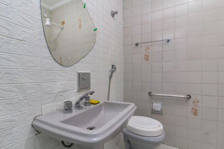 Casa para alugar com 40m², 1 quarto e 1 vaga Casa para alugar com 40m², 1 quarto e 1 vagaBanheiro