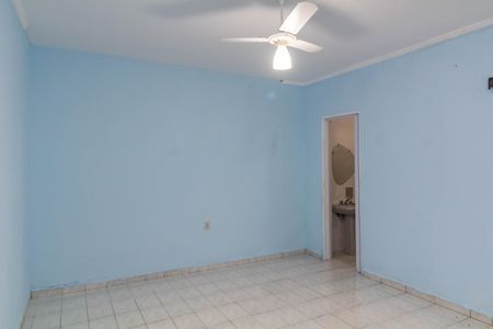 Casa para alugar com 40m², 1 quarto e 1 vaga Casa para alugar com 40m², 1 quarto e 1 vagaStudio