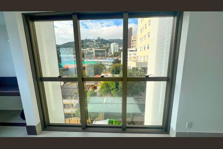 Apartamento à venda com 88m², 3 quartos e 2 vagasSala