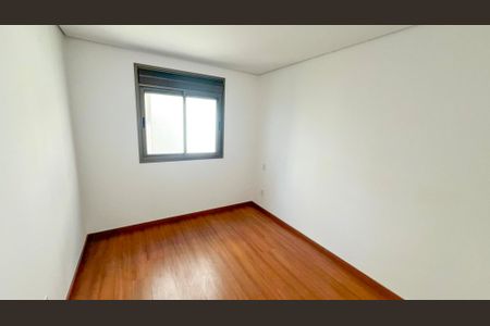 Apartamento à venda com 88m², 3 quartos e 2 vagasQuarto 2