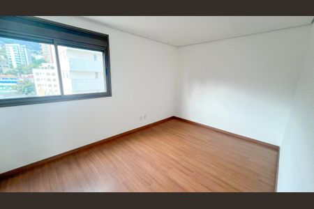 Apartamento à venda com 88m², 3 quartos e 2 vagasQuarto 1