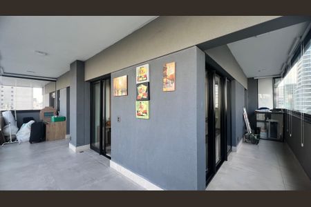 Apartamento à venda com 117m², 3 quartos e 3 vagas Apartamento à venda com 117m², 3 quartos e 3 vagasVaranda