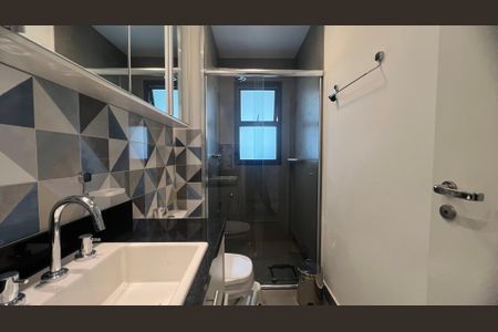 Apartamento à venda com 117m², 3 quartos e 3 vagas Apartamento à venda com 117m², 3 quartos e 3 vagasBanheiro