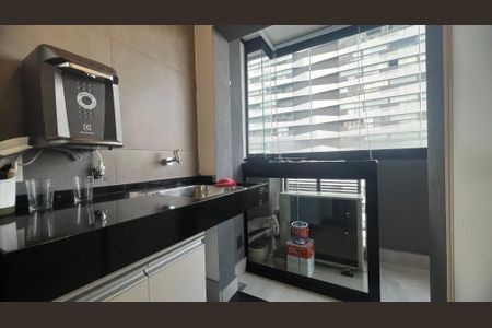 Apartamento à venda com 117m², 3 quartos e 3 vagas Apartamento à venda com 117m², 3 quartos e 3 vagasÁrea de Serviço