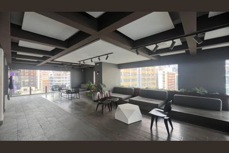 Apartamento à venda com 117m², 3 quartos e 3 vagas Apartamento à venda com 117m², 3 quartos e 3 vagasBar da piscina
