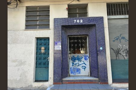 Apartamento para alugar com 80m², 2 quartos e sem vagaFachada + plaquinha