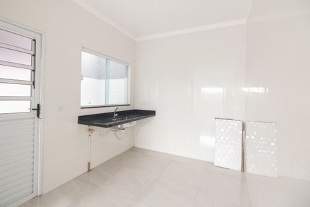 Casa à venda com 80m², 2 quartos e 1 vagaCozinha