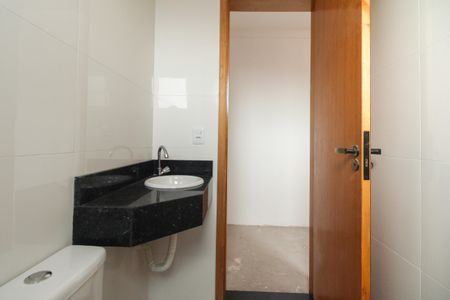 Casa à venda com 80m², 2 quartos e 1 vagaBanheiro Suíte 2