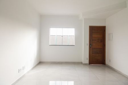 Casa à venda com 80m², 2 quartos e 1 vagaSala