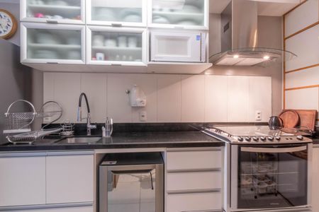 Apartamento à venda com 84m², 3 quartos e 2 vagas Apartamento à venda com 84m², 3 quartos e 2 vagasCozinha