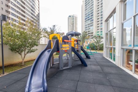Apartamento à venda com 84m², 3 quartos e 2 vagas Apartamento à venda com 84m², 3 quartos e 2 vagasÁrea comum - Playground