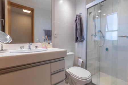 Apartamento à venda com 84m², 3 quartos e 2 vagas Apartamento à venda com 84m², 3 quartos e 2 vagasBanheiro