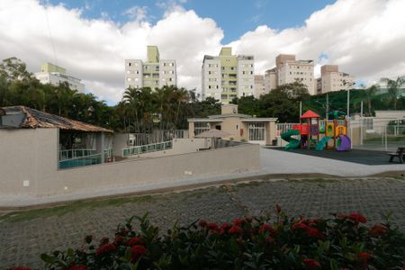 Casa de condomínio à venda com 125m², 3 quartos e 2 vagasVista Sala