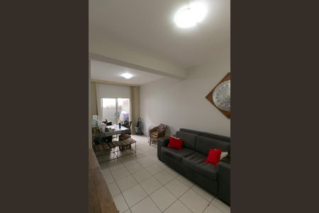 Casa de condomínio à venda com 125m², 3 quartos e 2 vagasSala