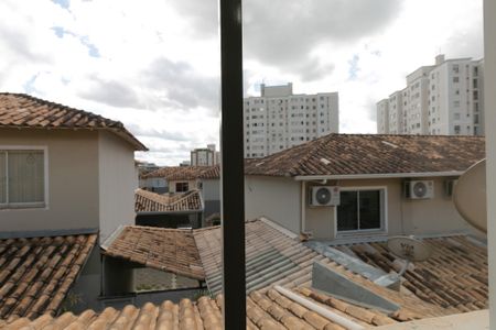 Casa de condomínio à venda com 125m², 3 quartos e 2 vagasVista Quarto 2