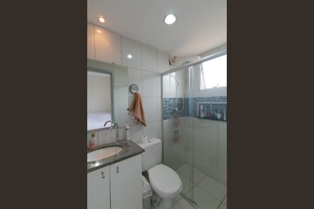 Casa de condomínio à venda com 125m², 3 quartos e 2 vagasBanheiro do Quarto 2