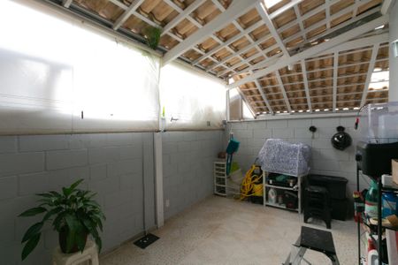 Casa de condomínio à venda com 125m², 3 quartos e 2 vagasÁrea de Serviço