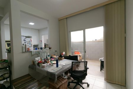 Casa de condomínio à venda com 125m², 3 quartos e 2 vagasSala de Jantar