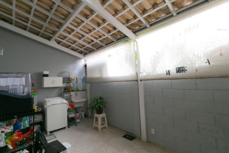 Casa de condomínio à venda com 125m², 3 quartos e 2 vagasÁrea de Serviço