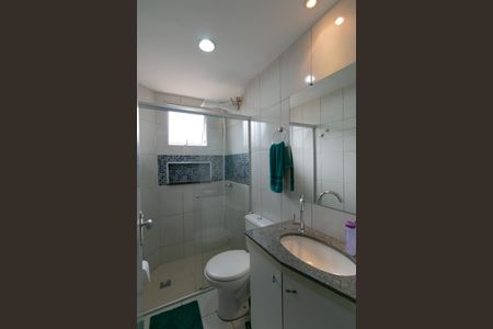 Casa de condomínio à venda com 125m², 3 quartos e 2 vagasBanheiro Social