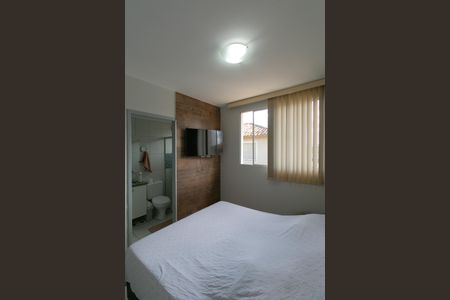 Casa de condomínio à venda com 125m², 3 quartos e 2 vagasQuarto 2