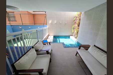 Apartamento à venda com 73m², 2 quartos e 1 vagaÁrea comum