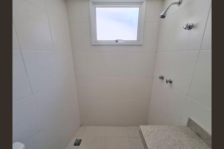 Apartamento à venda com 73m², 2 quartos e 1 vagaBanheiro da suíte 1