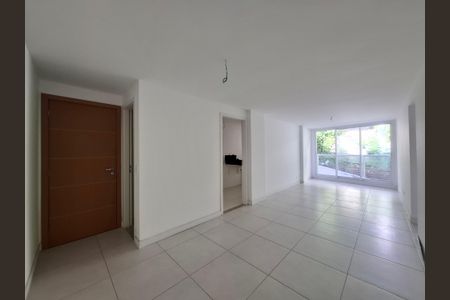 Apartamento à venda com 73m², 2 quartos e 1 vagaSala