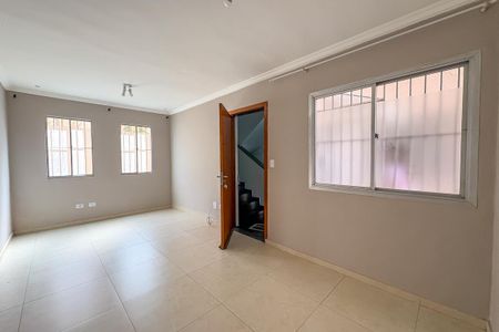 Apartamento à venda com 67m², 2 quartos e 1 vagaSala